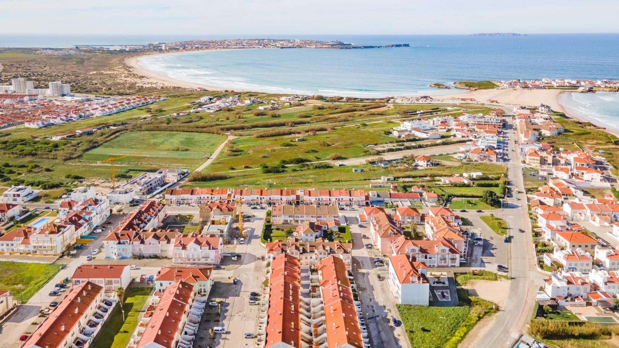 Baleal Happiness Surf House Villa Ferrel  Exterior foto